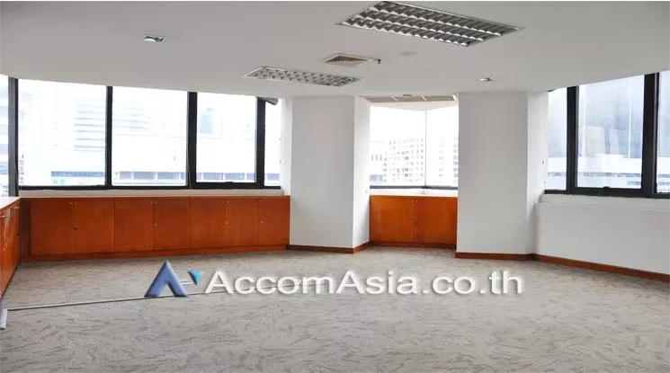 16  Office Space For Rent in Ratchadapisek ,Bangkok MRT Rama 9 at Chamnan Phenjati Business Center AA12603